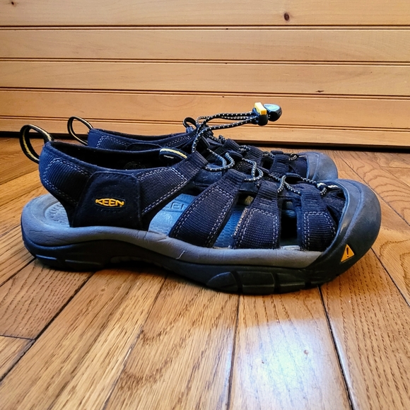 Keen Other - Sold ! HP 🥳! KEEN Men's sandal size 11